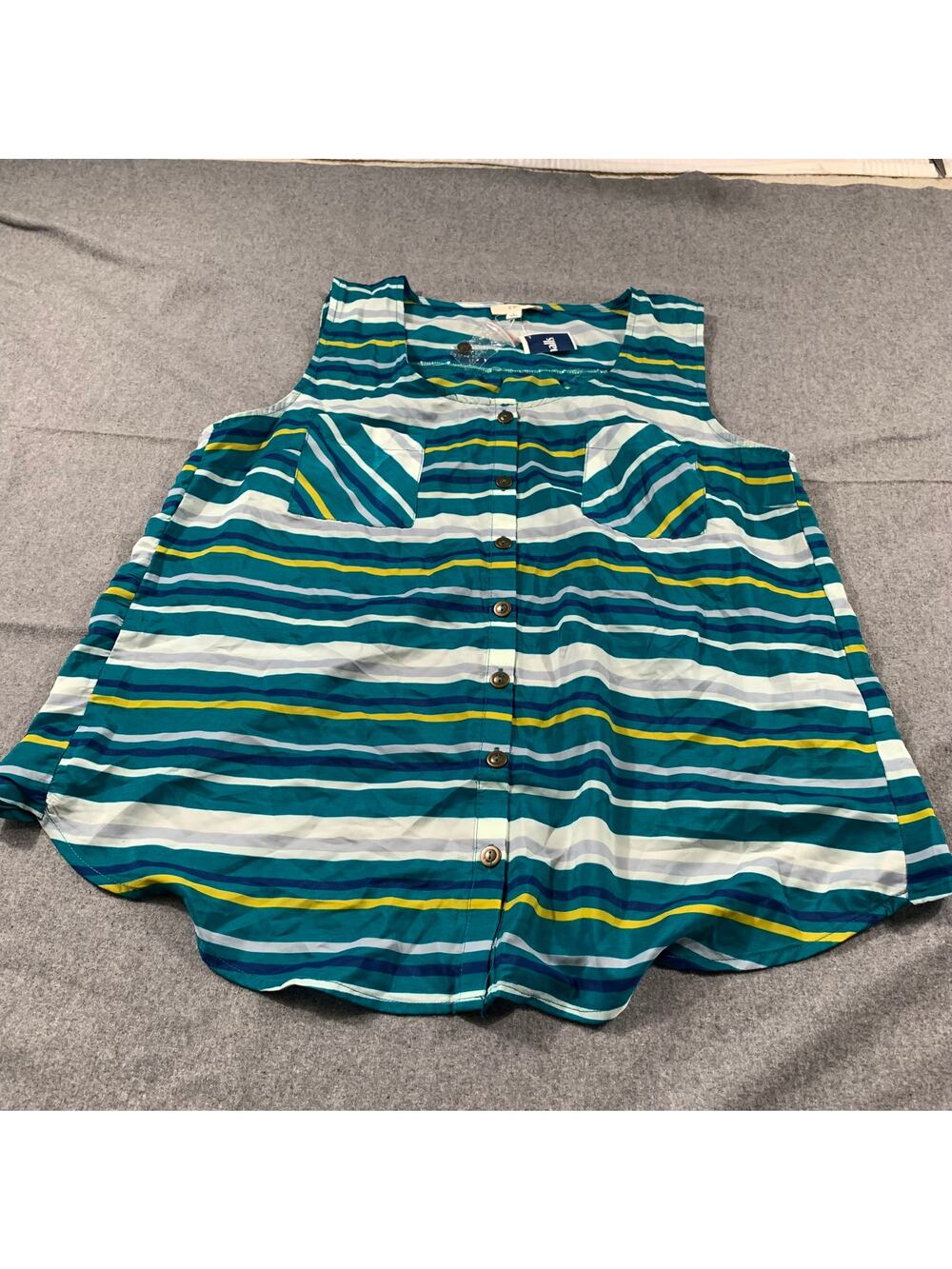 EDGE Top Womens Large Blue Stripe Sleeveless Summer Shirt - Picture 1 of 6